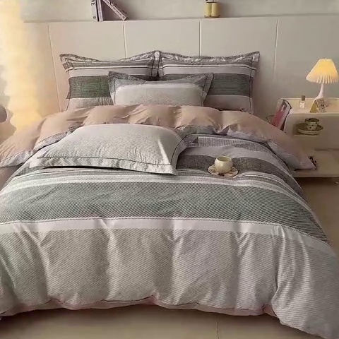 91家纺网 家纺一手货源 找家纺 2025新款133X76宽幅全棉纯棉印花系列四件套 梦彩