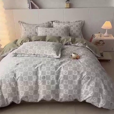 91家纺网 家纺一手货源 找家纺 2025新款133X76宽幅全棉纯棉印花系列四件套 有点甜-绿