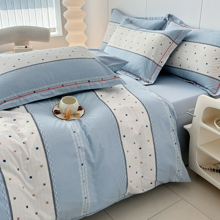 91家纺网 家纺一手货源 找家纺 2025新款133X76宽幅全棉纯棉印花系列四件套 时尚韵律-蓝