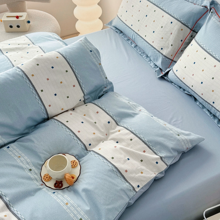 91家纺网 家纺一手货源 找家纺 2025新款133X76宽幅全棉纯棉印花系列四件套 时尚韵律-蓝