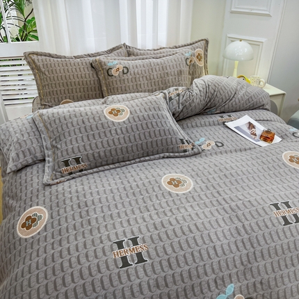 91家纺网 家纺一手货源 找家纺 （总）(买家秀 爆款不断货）A类母婴级双面牛奶绒四件套珊瑚绒雪花绒四件套AB版高克重牛奶绒四件套纯色牛奶绒