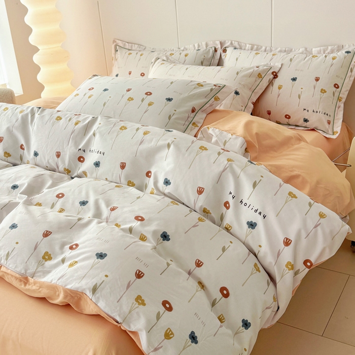 91家纺网 家纺一手货源 找家纺 2025新款133X76宽幅全棉纯棉印花系列四件套 蝶恋花-米