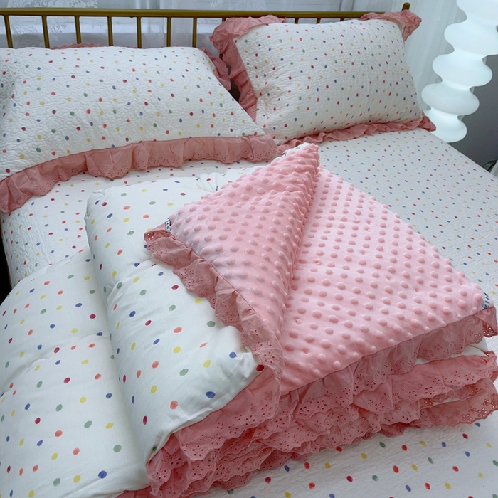 91家纺网 家纺一手货源 找家纺 韩版纯棉豆豆被床盖四件套春秋被加厚冬被同款纯棉被套砂洗棉花床盖三件套四季通用 彩色波点粉 