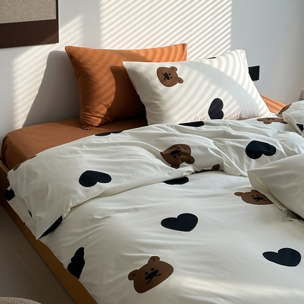 绫韵家纺 2025春夏新品母婴A类全棉纯棉针织棉软糯糯小可爱卡通床单款四件套 布朗熊