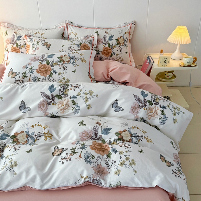 91家纺网 家纺一手货源 找家纺 2025新款133X76宽幅全棉纯棉印花系列四件套 蝶恋花-迷情