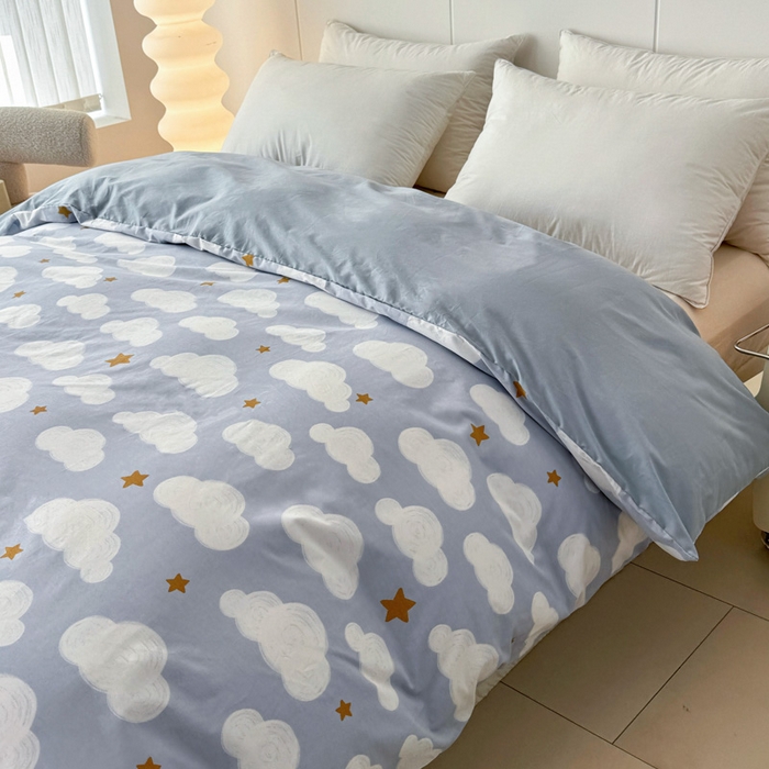 91家纺网 家纺一手货源 找家纺 2025新款133X76宽幅全棉纯棉印花系列单品被套 踏浪-蓝