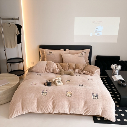 91家纺网 家纺一手货源 找家纺 （总）佰亿莱 2025新款泰迪绒蚂蚁绒刺绣四件套