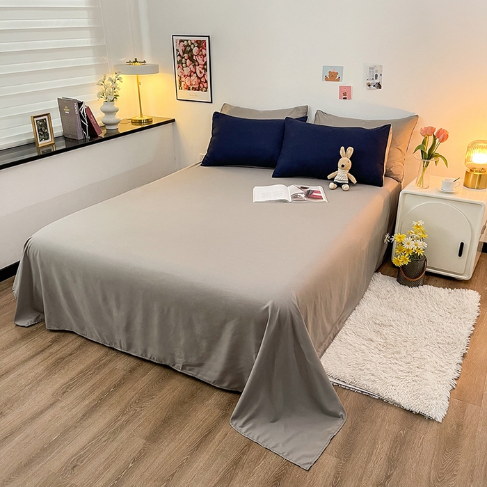 91家纺网 家纺一手货源 找家纺 赫然家纺 2026新款纯色磨毛系列床单款四件套 魅蓝+灰