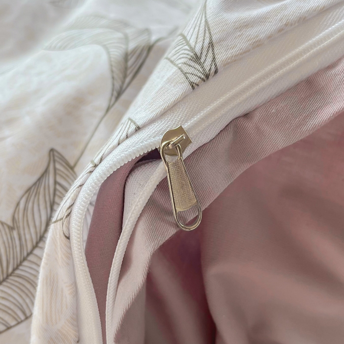 91家纺网 家纺一手货源 找家纺 2025新款133X76宽幅全棉纯棉印花系列四件套 落落晨光