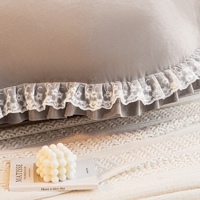 91家纺网 家纺一手货源 找家纺 碧尔家居 2025新款水晶绒靠背-云朵云朵雅致咖