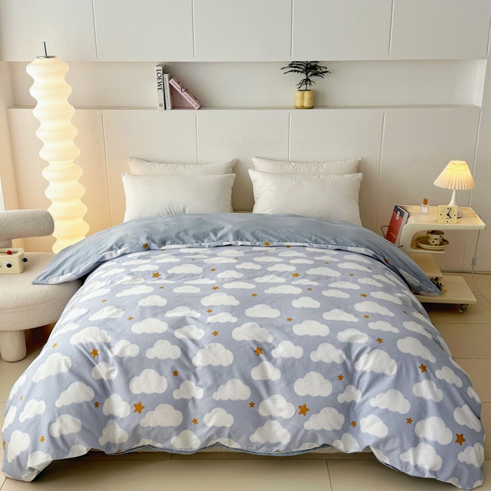 91家纺网 家纺一手货源 找家纺 2025新款133X76宽幅全棉纯棉印花系列单品被套 踏浪-蓝