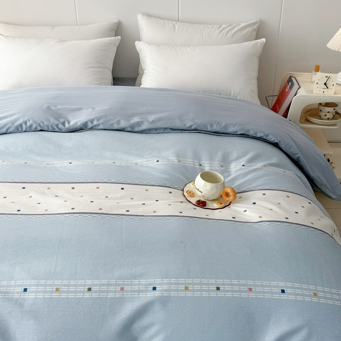 91家纺网 家纺一手货源 找家纺 2025新款133X76宽幅全棉纯棉印花系列单品被套 时尚韵律-蓝