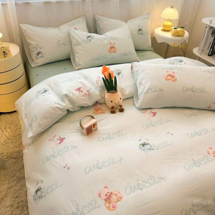 91家纺网 家纺一手货源 找家纺 2025新款40支全棉卡通系列四件套 甜梦小熊