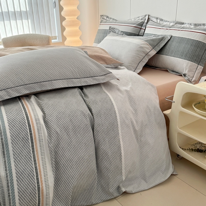 91家纺网 家纺一手货源 找家纺 2025新款133X76宽幅全棉纯棉印花系列四件套 梦彩