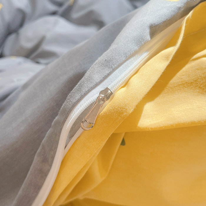 91家纺网 家纺一手货源 找家纺 2025新款133X76宽幅全棉纯棉印花系列单品被套 Mr鹿—咖