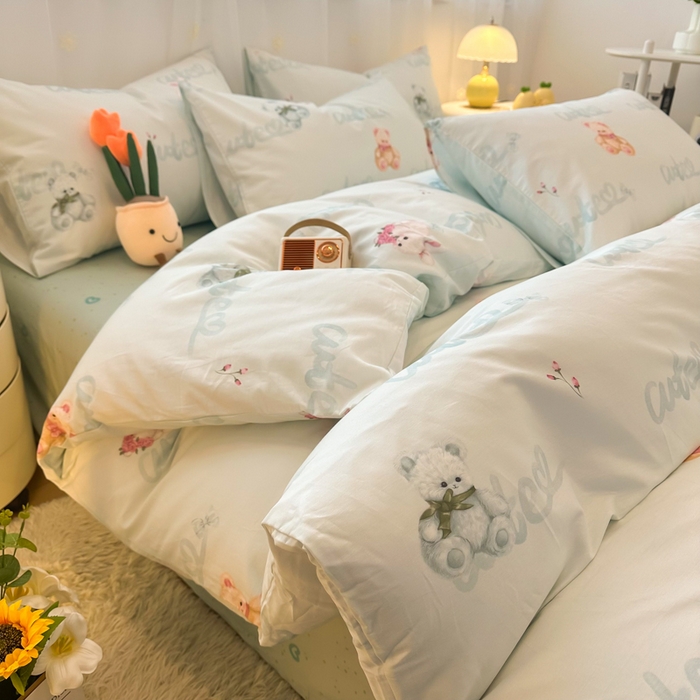 91家纺网 家纺一手货源 找家纺 2025新款40支全棉卡通系列四件套 甜梦小熊