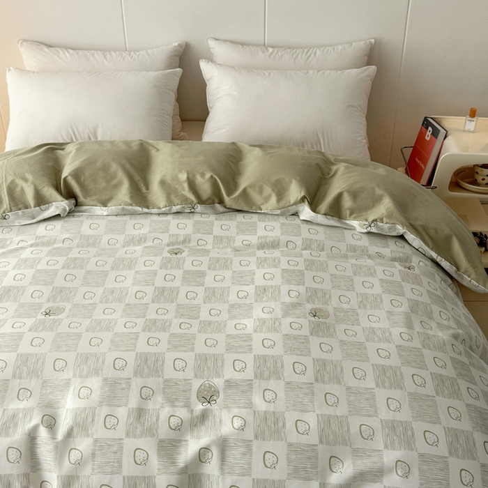 91家纺网 家纺一手货源 找家纺 2025新款133X76宽幅全棉纯棉印花系列单品被套 有点甜-绿