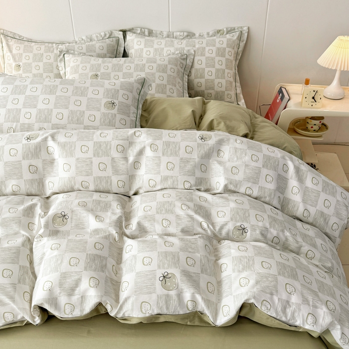 91家纺网 家纺一手货源 找家纺 2025新款133X76宽幅全棉纯棉印花系列四件套 有点甜-绿