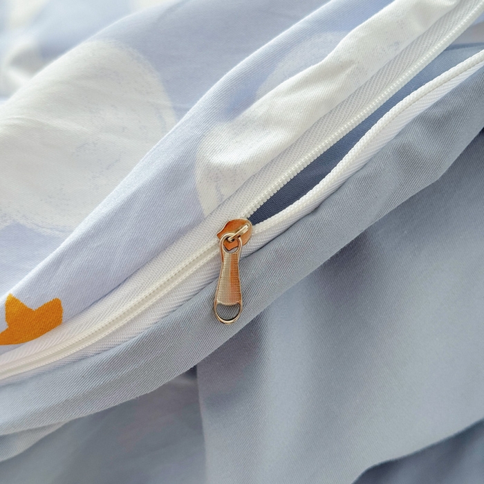 91家纺网 家纺一手货源 找家纺 2025新款133X76宽幅全棉纯棉印花系列单品被套 踏浪-蓝