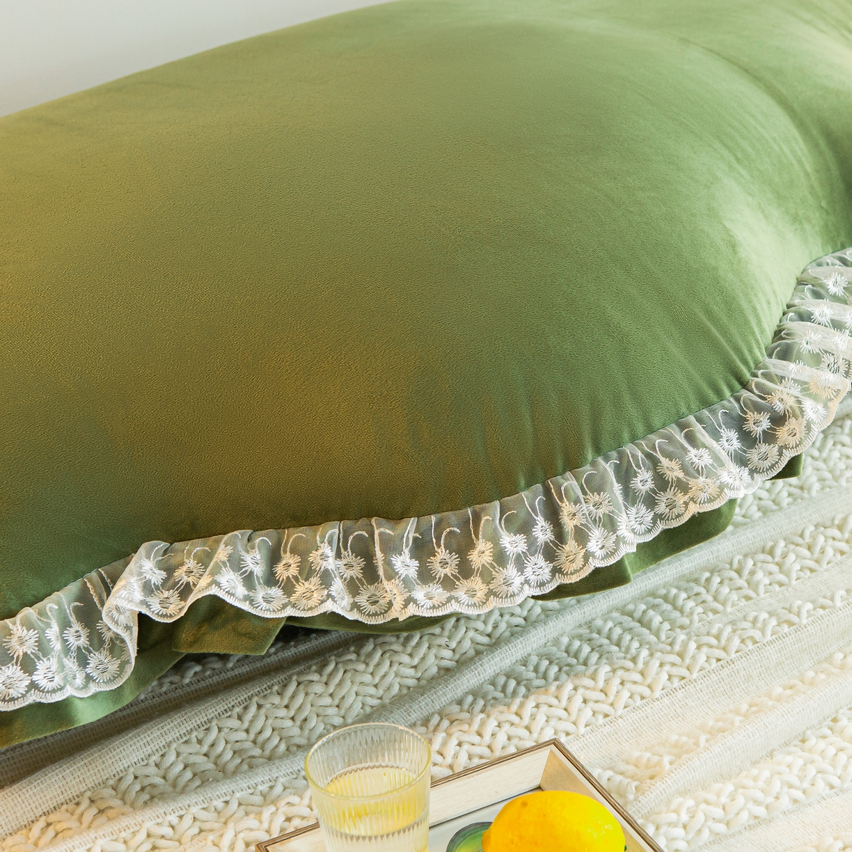 91家纺网 家纺一手货源 找家纺 碧尔家居 2025新款水晶绒靠背-云朵云朵清新绿