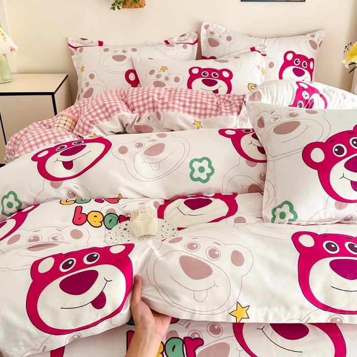 91家纺网 家纺一手货源 找家纺 天之爱 2026新款全棉印花四件套 草莓熊熊