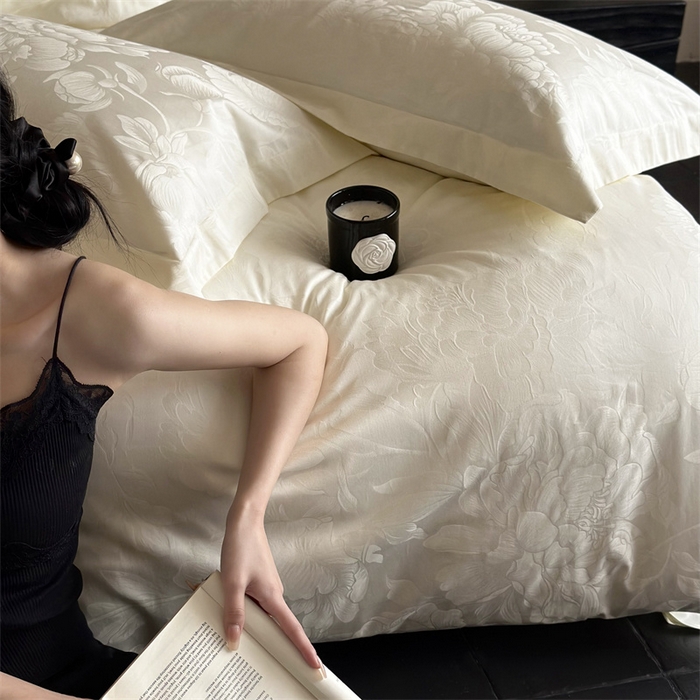 91家纺网 家纺一手货源 找家纺 鹿班家居 2025新款100S长绒棉精美提花系列四件套-玫瑰美遇（标准会员-20） 玫瑰美遇-白色