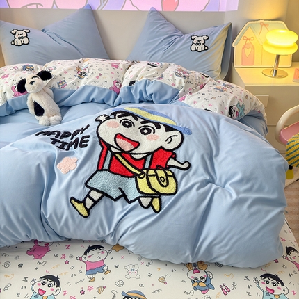 91家纺网 家纺一手货源 找家纺 2025新款糯糯棉(110克）大版卡通毛巾绣四件套（提供买家绣）-场景二 原野新之助