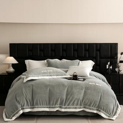 91家纺网 家纺一手货源 找家纺 （总）新款350克全消光煦暖绒四件套-瑞丽