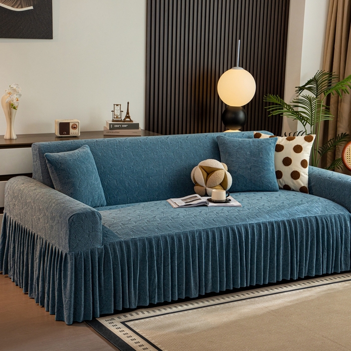 91家纺网 家纺一手货源 找家纺 沐沐家纺 2026新款小树叶裙边沙发套 孔雀蓝