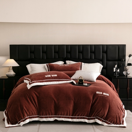 91家纺网 家纺一手货源 找家纺 （总）新款350克全消光煦暖绒四件套-瑞丽