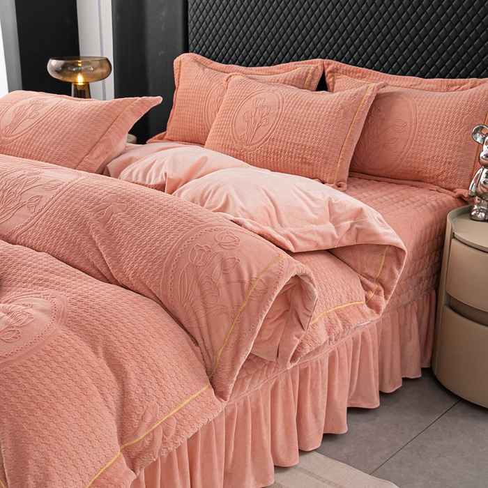 91家纺网 家纺一手货源 找家纺 畅畅家纺 2025新款12斤加厚冬季轻奢款230克全消光立体雕花牛奶绒夹棉床盖四件套 轻奢花语-橘色