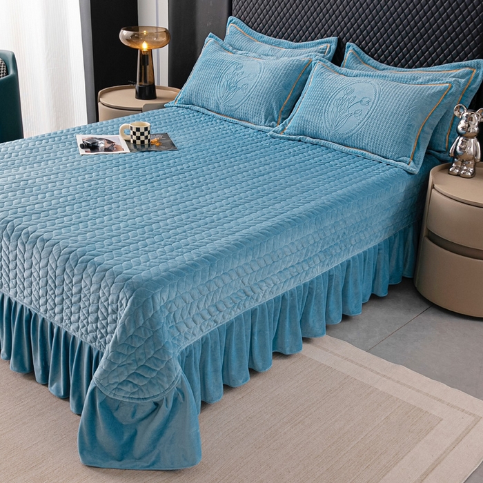 91家纺网 家纺一手货源 找家纺 畅畅家纺 2025新款12斤加厚冬季轻奢款230克全消光立体雕花牛奶绒夹棉床盖四件套 轻奢花语-蓝色