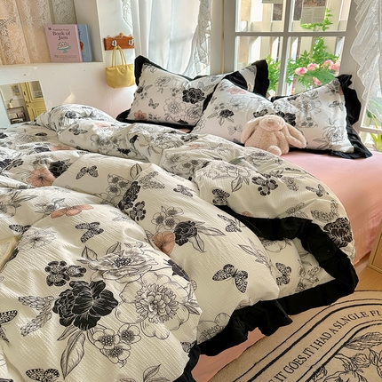 91家纺网 家纺一手货源 找家纺 2025年新款法式韩式浪漫赫本风黑色花边水洗m印花四件套 赫本-柔风