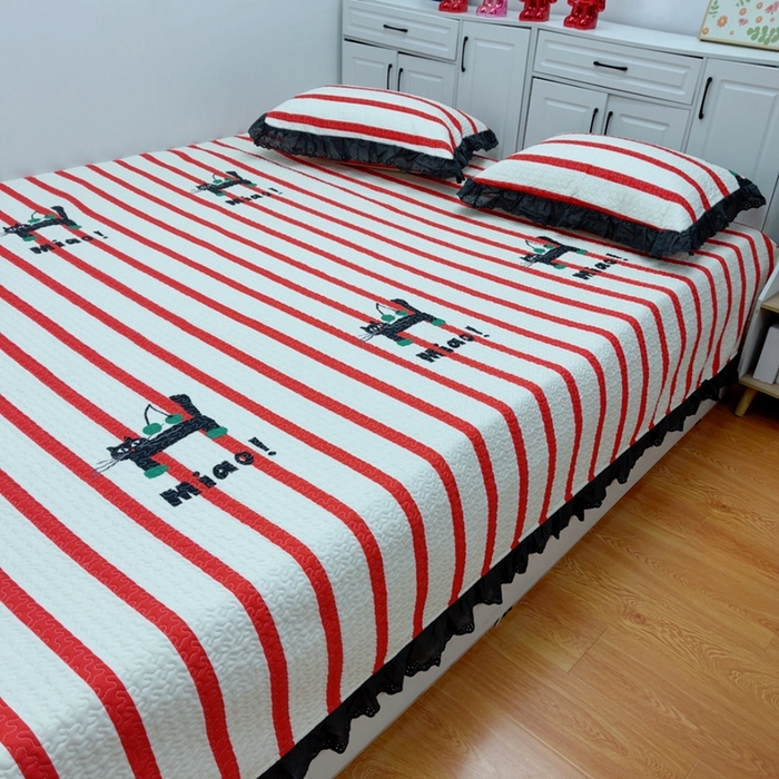 91家纺网 家纺一手货源 找家纺 暖居 2024新款纯棉绗缝夹棉榻榻米支持定制防滑全棉印花小碎花农村大炕盖三件套系列 条纹猫