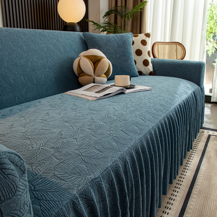 91家纺网 家纺一手货源 找家纺 沐沐家纺 2026新款小树叶裙边沙发套 孔雀蓝