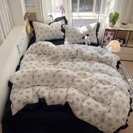 91家纺网 家纺一手货源 找家纺 （总）2025年新款法式韩式浪漫赫本风黑色花边水洗m印花四件套