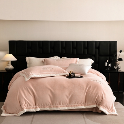 91家纺网 家纺一手货源 找家纺 （总）新款350克全消光煦暖绒四件套-瑞丽