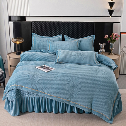 91家纺网 家纺一手货源 找家纺 畅畅家纺 2025新款12斤加厚冬季轻奢款230克全消光立体雕花牛奶绒夹棉床盖四件套 轻奢花语-蓝色