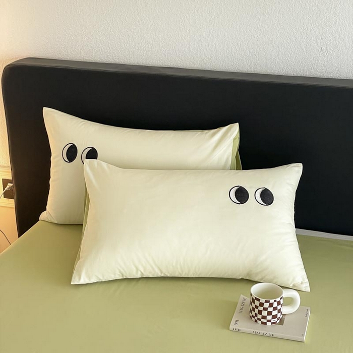 91家纺网 家纺一手货源 找家纺 ab家纺 2025新款纯色水洗棉笑脸双拼绣花四件套 笑脸  杏黄橄榄绿