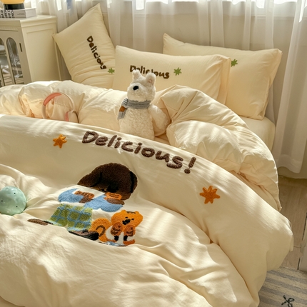 韩巢家纺 2025新款大版水洗棉毛巾绣被套四件套（提供卖家秀） 贪吃小狗