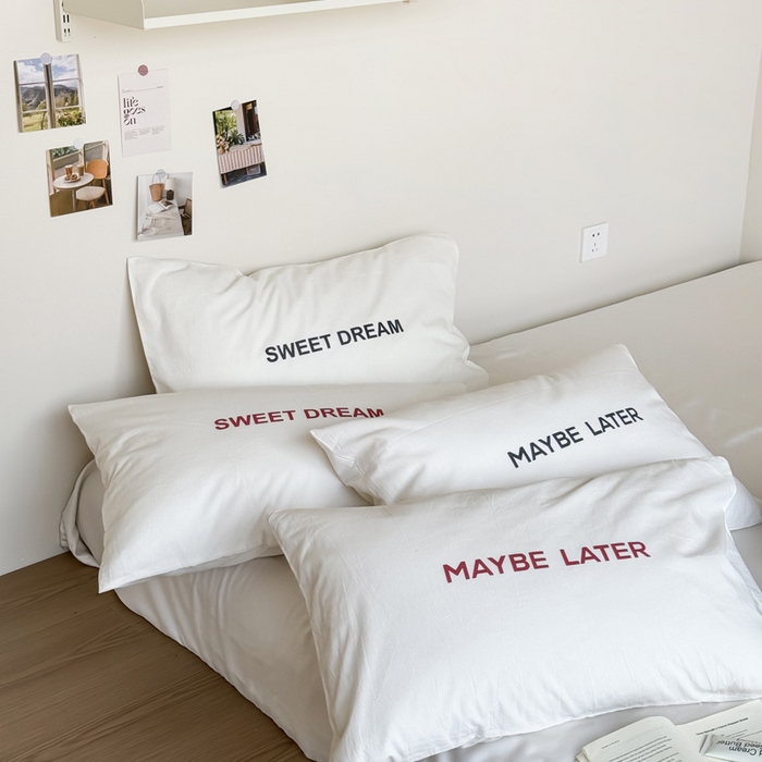 91家纺网 家纺一手货源 找家纺 （总）艾沁家纺 2025新款全棉纯棉水洗棉数码印花字母枕套