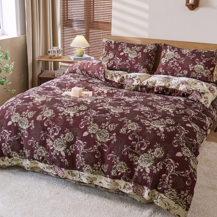 91家纺网 家纺一手货源 找家纺 鲁爱 2025新款全棉色织双层纱纽扣款四件套 陌上花开-安可拉红