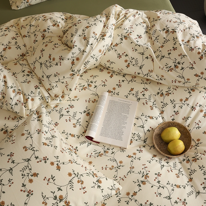 91家纺网 家纺一手货源 找家纺 2025春夏新品母婴A类全棉纯棉针织棉软糯糯清新小碎花床单款四件套 蔓藤黄