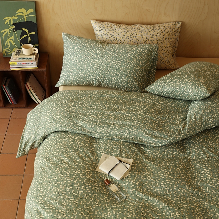 91家纺网 家纺一手货源 找家纺 2025春夏新品母婴A类全棉纯棉针织棉软糯糯清新小碎花床单款四件套 莫奈绿