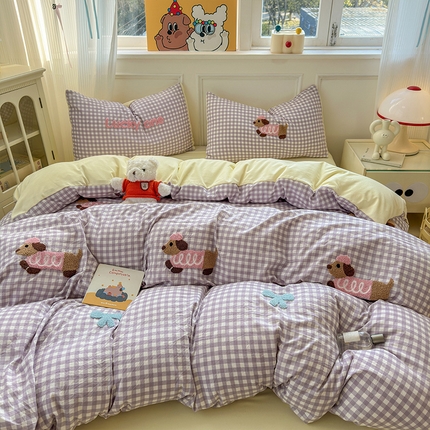 罗亿家纺 2025新款云朵糯糯棉（110g）腊肠狗毛巾绣四件套 蝴蝶结小狗-紫格