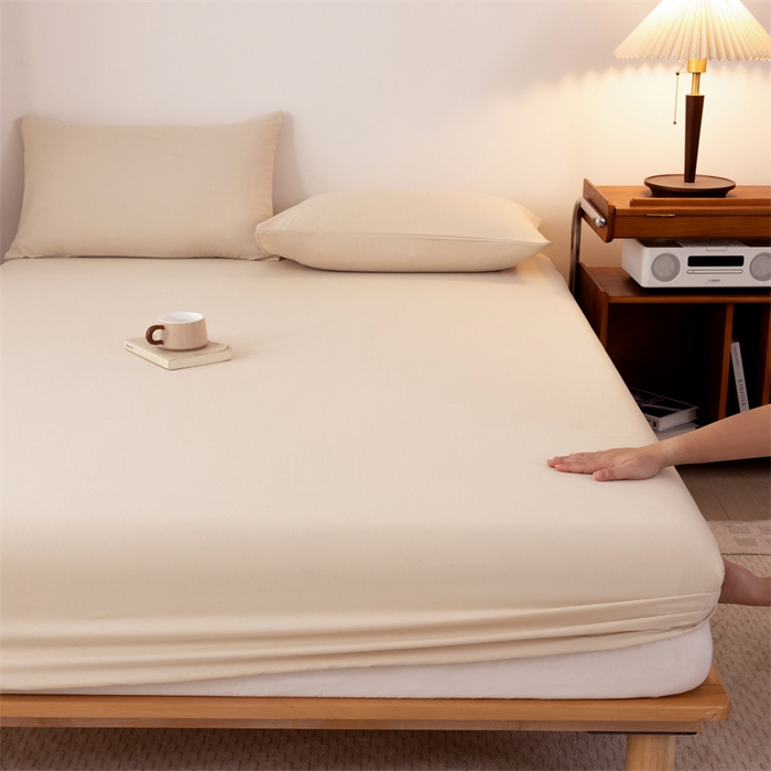 91家纺网 家纺一手货源 找家纺 优迈 2025新款水洗棉亲肤磨毛纯色单品系列单床笠单枕套三件套 奶茶