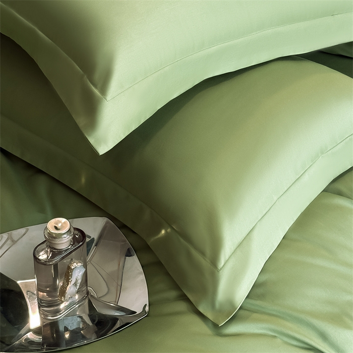 91家纺网 家纺一手货源 找家纺 朵希曼 2025新款纯色贡缎长绒棉系列四件套 墨绿