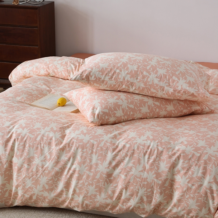 91家纺网 家纺一手货源 找家纺 2025春夏新品母婴A类全棉纯棉针织棉软糯糯清新小碎花床单款四件套 盛夏粉