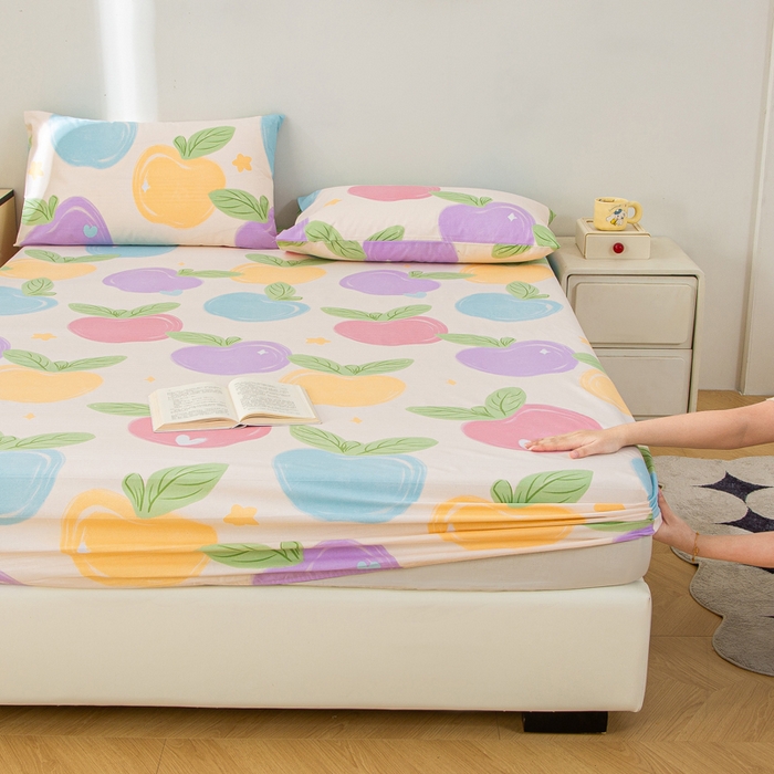 91家纺网 家纺一手货源 找家纺 棉乐町 2025新款五幅段床笠苹果乐园