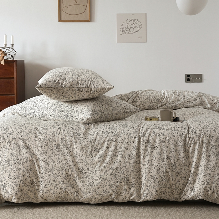 91家纺网 家纺一手货源 找家纺 2025春夏新品母婴A类全棉纯棉针织棉软糯糯清新小碎花床单款四件套 摩卡灰